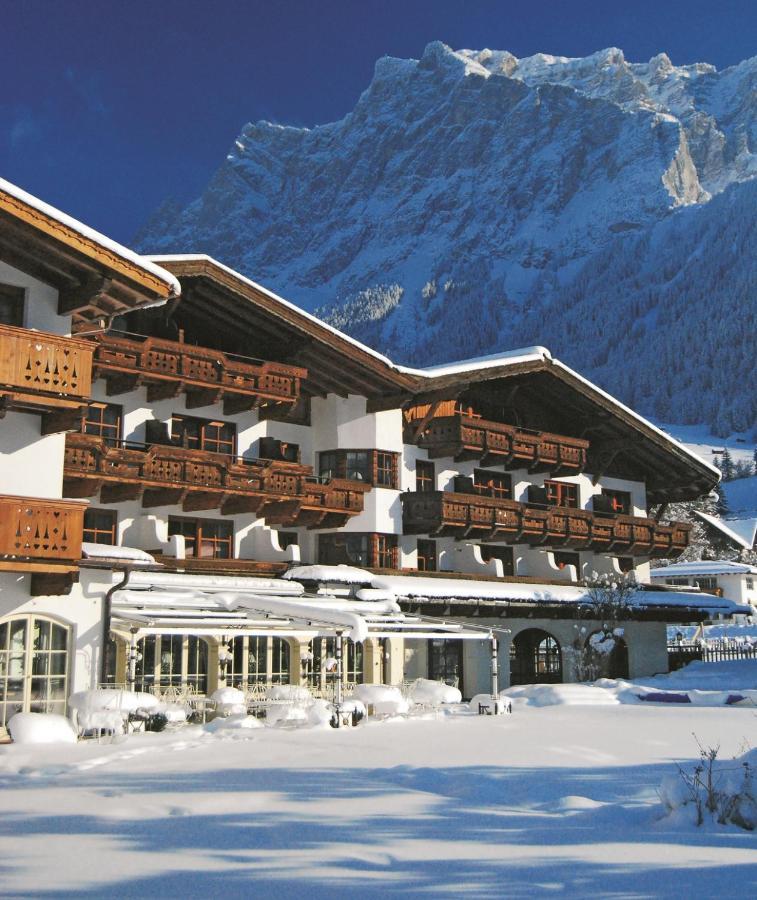 Hotel Tirolerhof - Familotel Zugspitze 에르발트 외부 사진