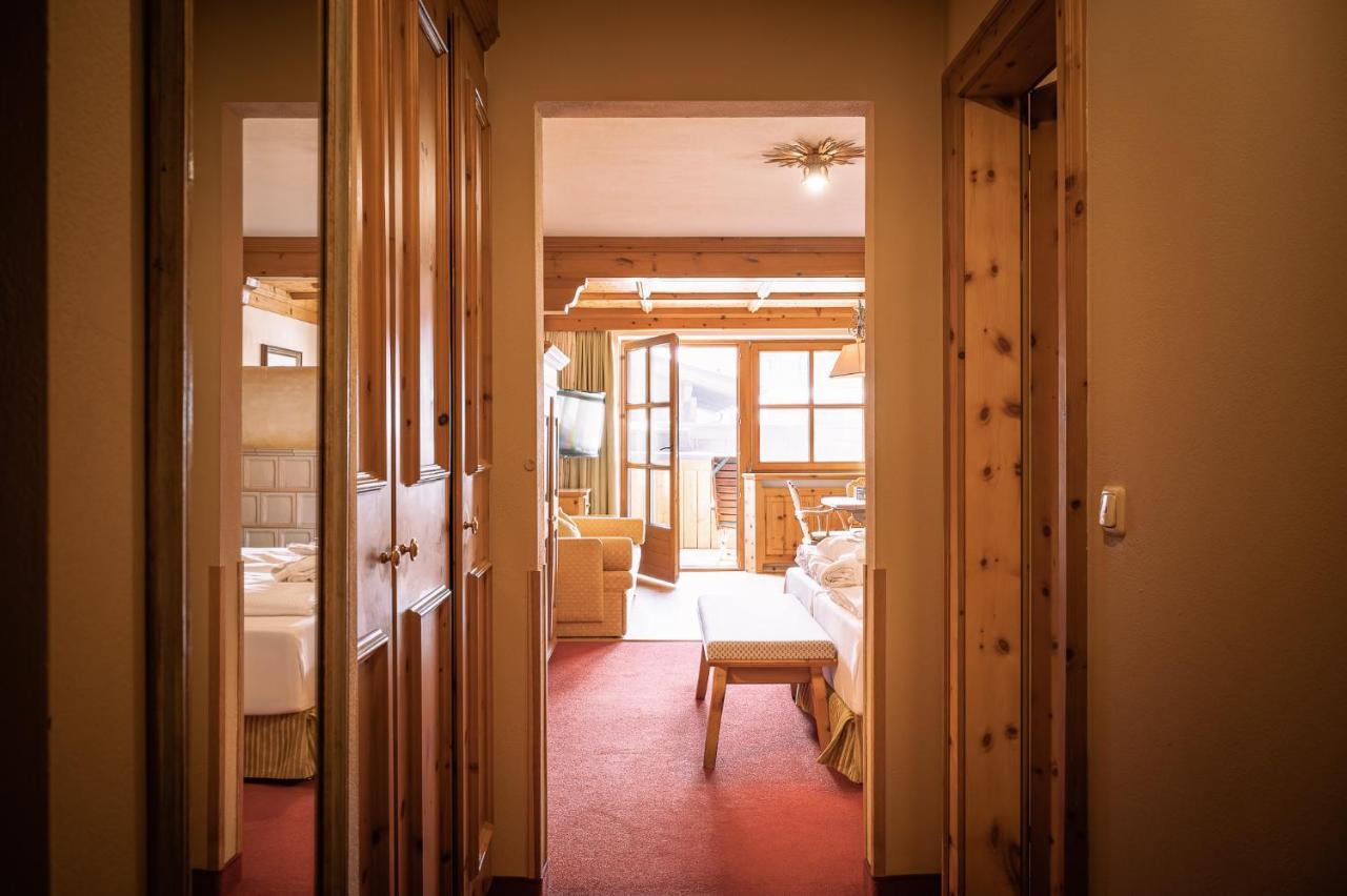 Hotel Tirolerhof - Familotel Zugspitze 에르발트 외부 사진