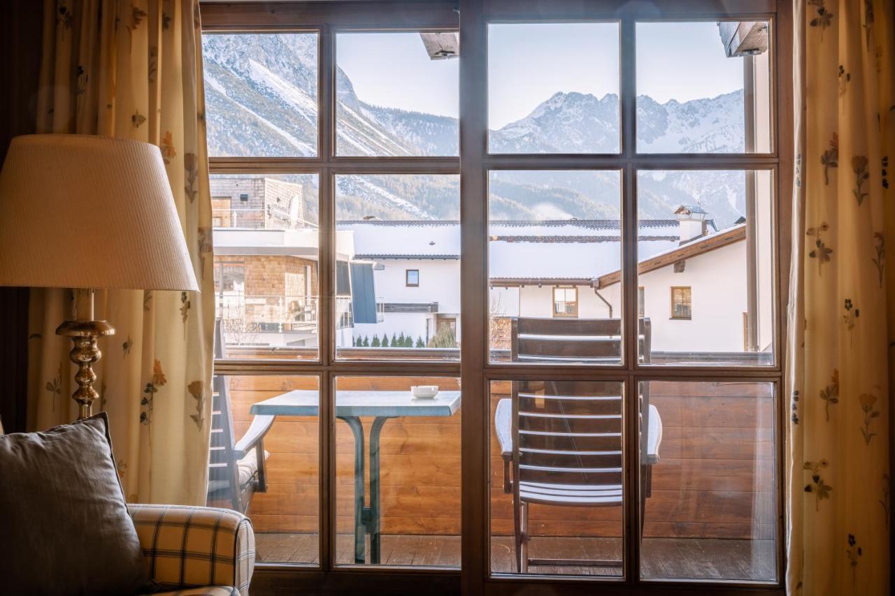Hotel Tirolerhof - Familotel Zugspitze 에르발트 외부 사진