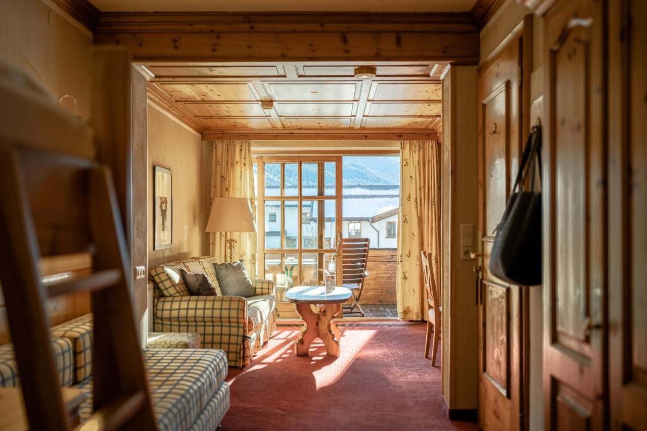 Hotel Tirolerhof - Familotel Zugspitze 에르발트 외부 사진
