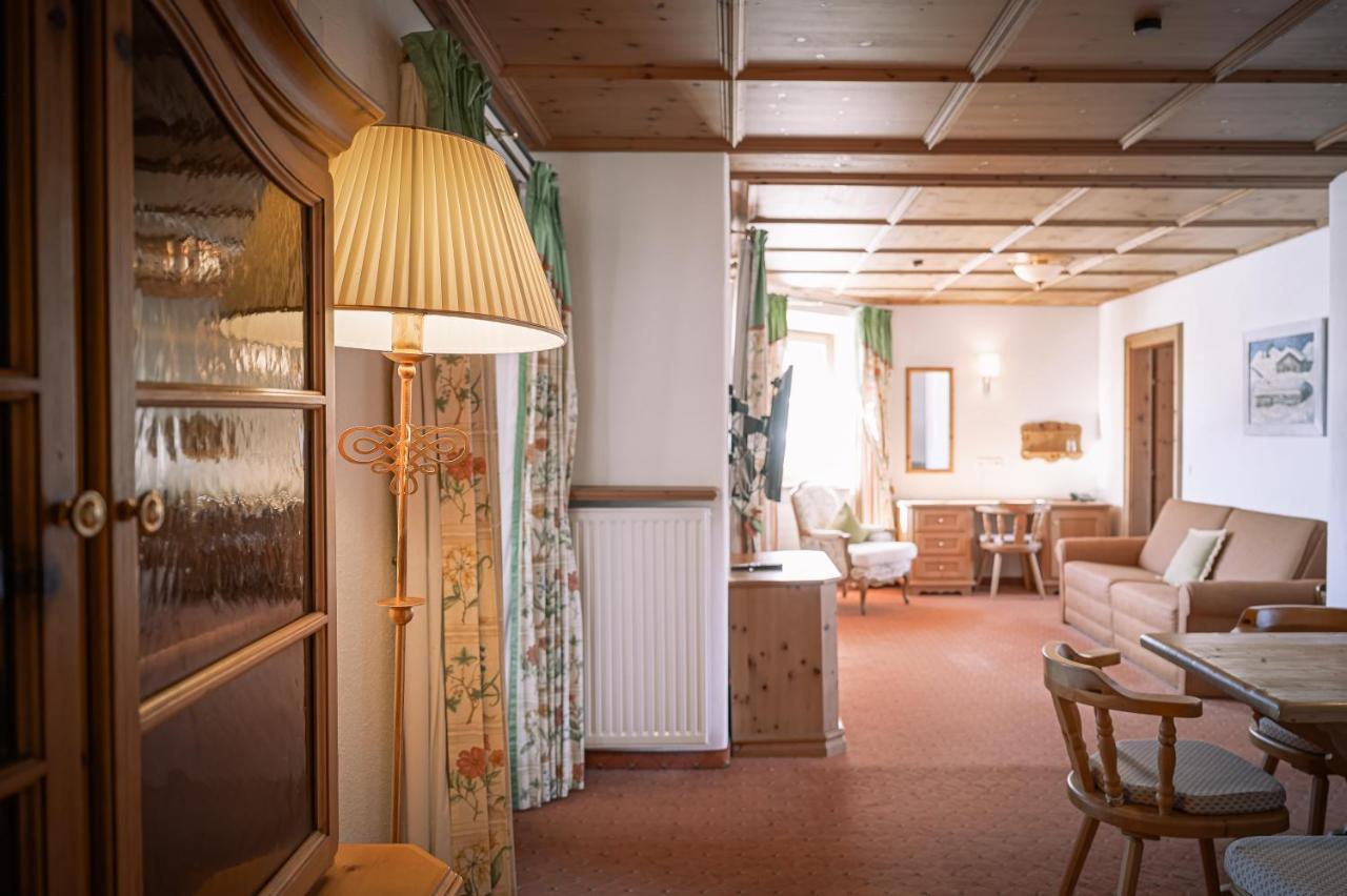 Hotel Tirolerhof - Familotel Zugspitze 에르발트 외부 사진
